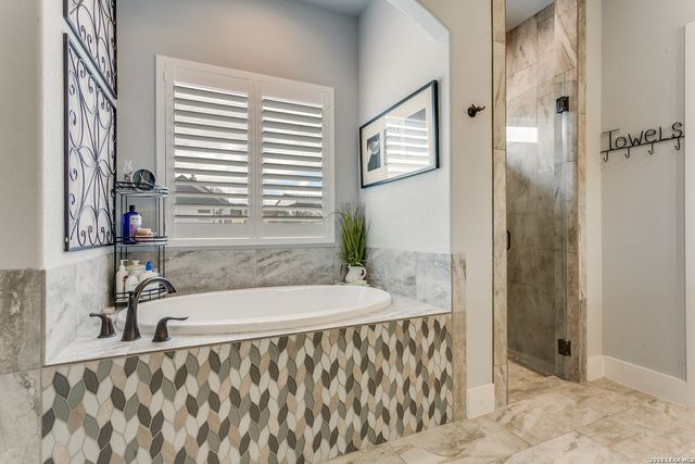 220 Cibolo Ridge, La Vernia, TX 78121