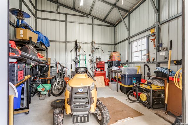 220 Cibolo Ridge, La Vernia, TX 78121