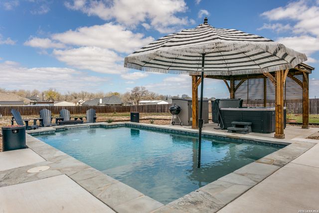 220 Cibolo Ridge, La Vernia, TX 78121