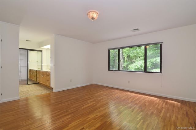 400 Birch Lane 400, Irvington, NY 10533