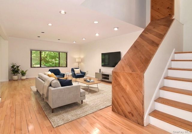 400 Birch Lane 400, Irvington, NY 10533