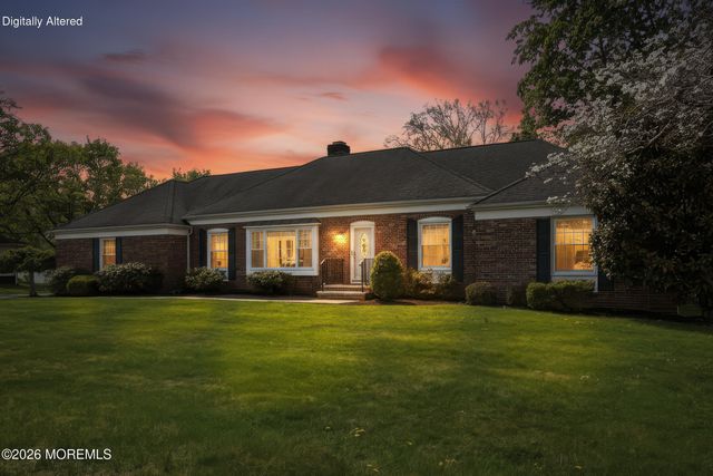 17 Church Lane, Manalapan, NJ 07726