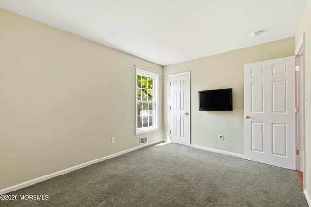 17 Church Lane, Manalapan, NJ 07726