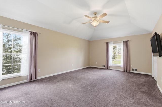 17 Church Lane, Manalapan, NJ 07726