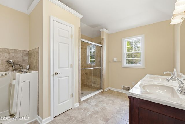 17 Church Lane, Manalapan, NJ 07726