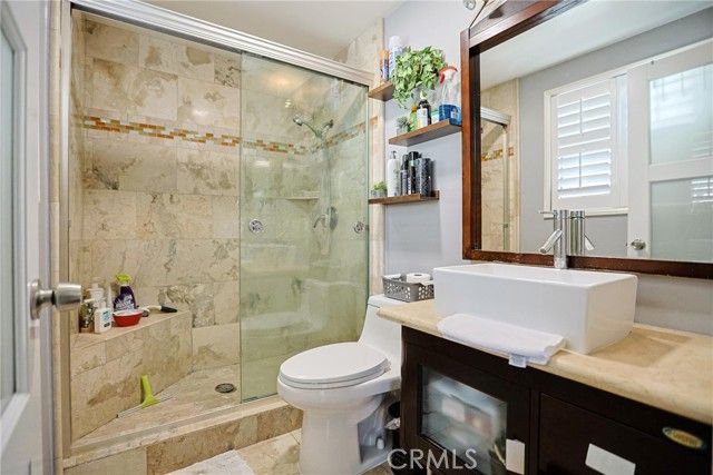 12 Silverwood 19, Irvine, CA 92604