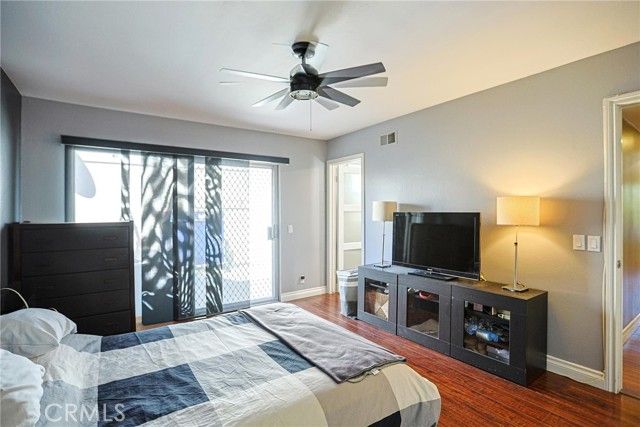 12 Silverwood 19, Irvine, CA 92604