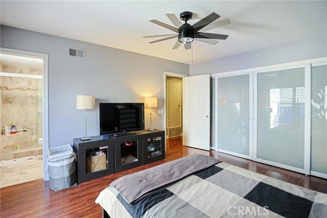 12 Silverwood 19, Irvine, CA 92604