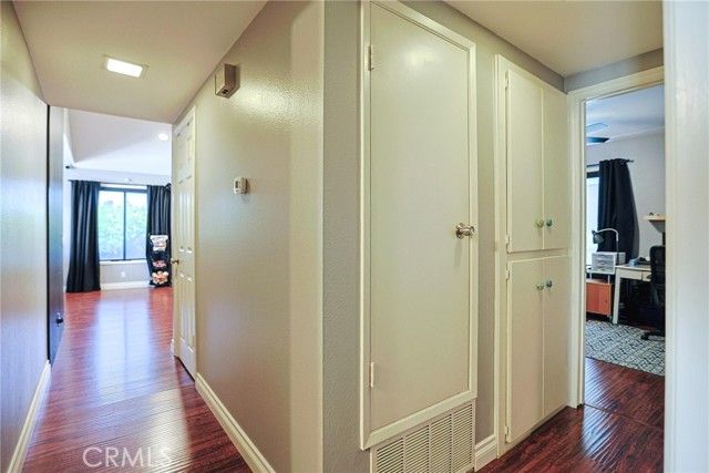 12 Silverwood 19, Irvine, CA 92604