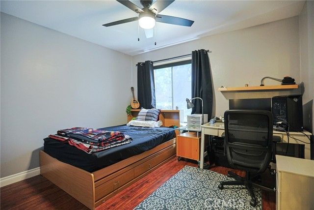 12 Silverwood 19, Irvine, CA 92604