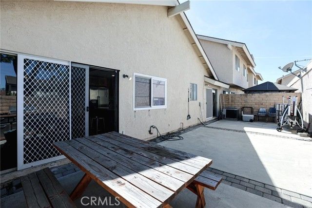 12 Silverwood 19, Irvine, CA 92604