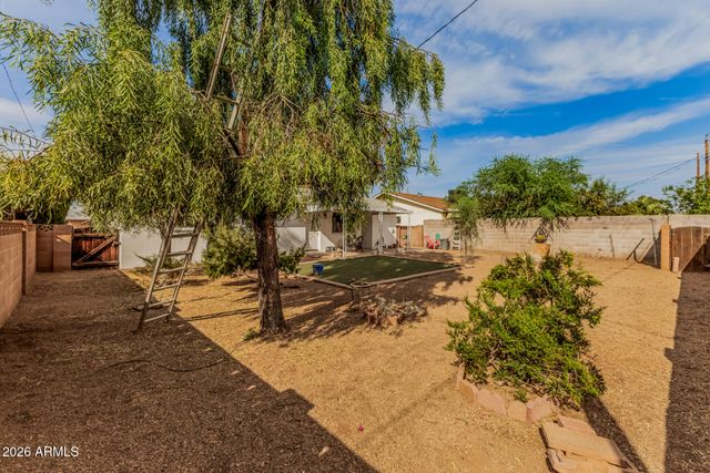 3919 W EL CAMINITO Drive, Phoenix, AZ 85051