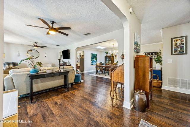 1331 CROSBY Lane, Orange Park, FL 32073