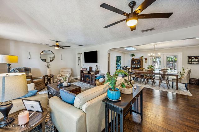 1331 CROSBY Lane, Orange Park, FL 32073