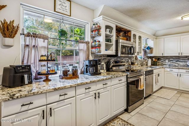 1331 CROSBY Lane, Orange Park, FL 32073