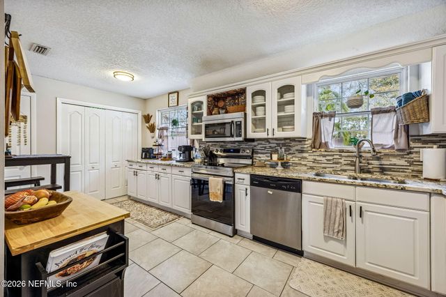 1331 CROSBY Lane, Orange Park, FL 32073