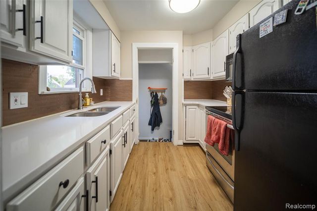 1673 West Boulevard, Berkley, MI 48072