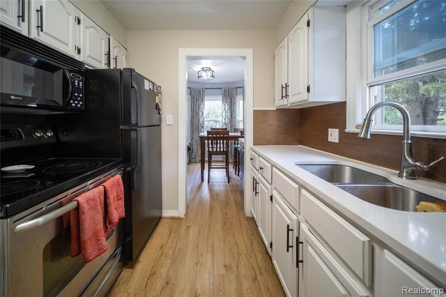 1673 West Boulevard, Berkley, MI 48072