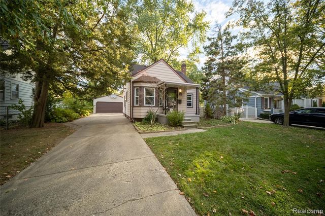 1673 West Boulevard, Berkley, MI 48072