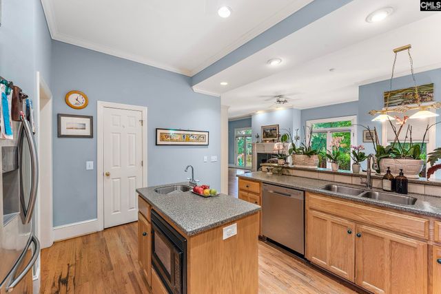 516 Harbour Place Court, Lexington, SC 29072