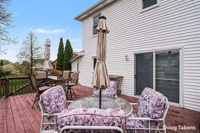 5381 Bunker Hill Court, Kentwood, MI 49508