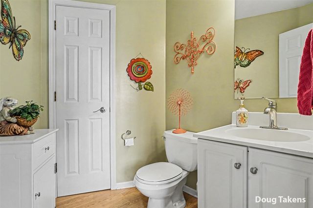 5381 Bunker Hill Court, Kentwood, MI 49508