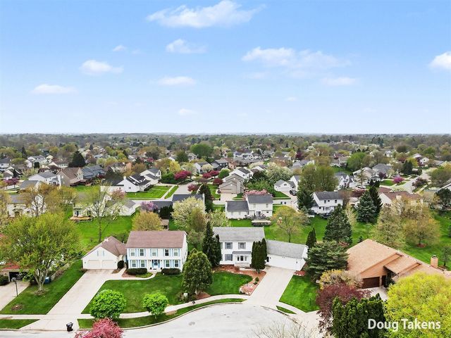 5381 Bunker Hill Court, Kentwood, MI 49508