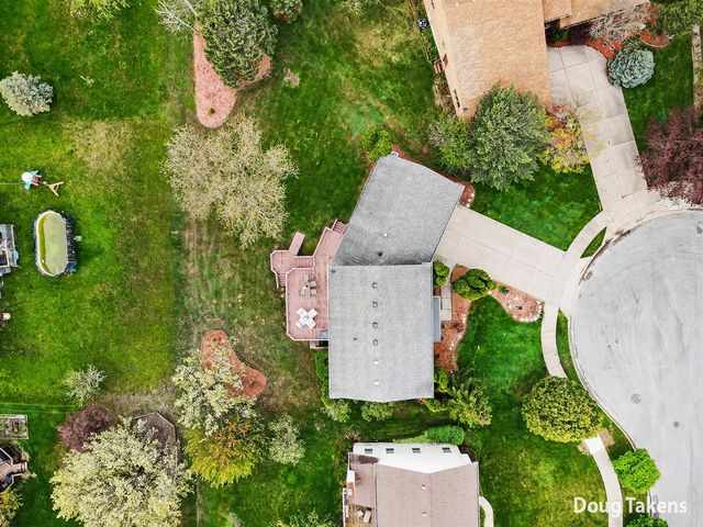 5381 Bunker Hill Court, Kentwood, MI 49508