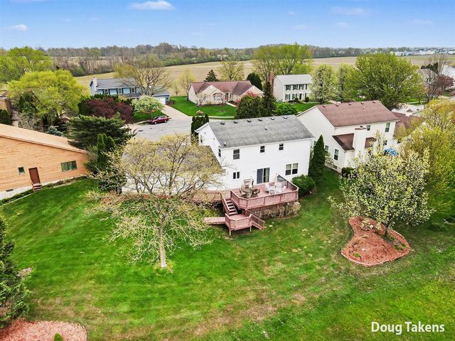 5381 Bunker Hill Court, Kentwood, MI 49508