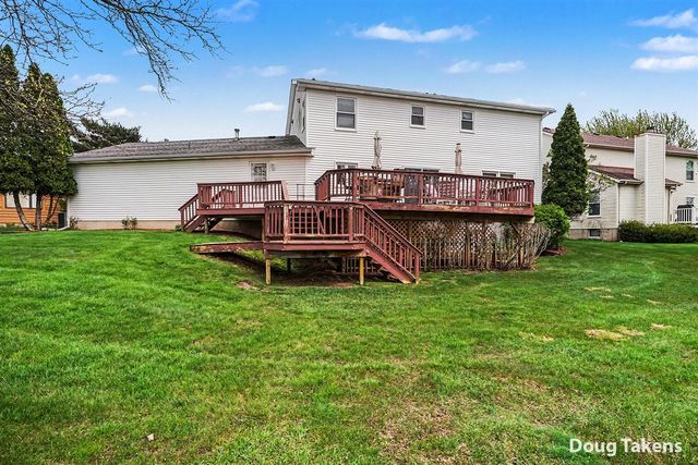 5381 Bunker Hill Court, Kentwood, MI 49508