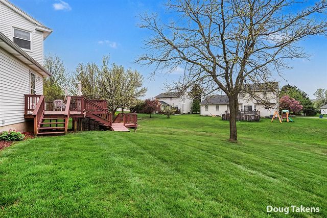 5381 Bunker Hill Court, Kentwood, MI 49508