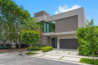 6814 NW 104th Court, Doral, FL 33178