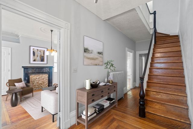 101 Mount Pleasant Ave 101, Boston, MA 02119