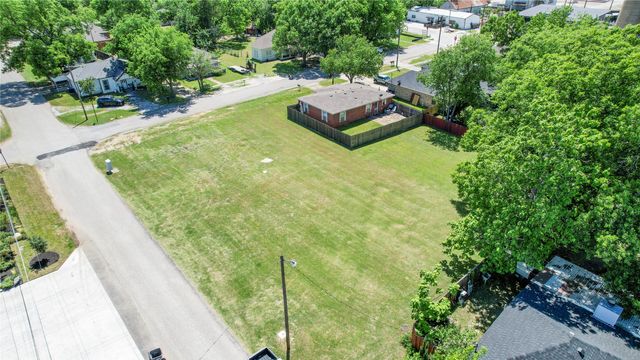 312 E Beech Street, Celina, TX 75009