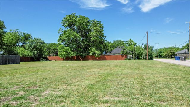 312 E Beech Street, Celina, TX 75009