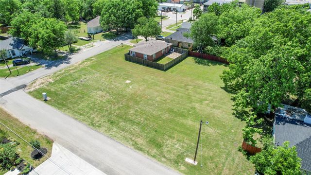 312 E Beech Street, Celina, TX 75009