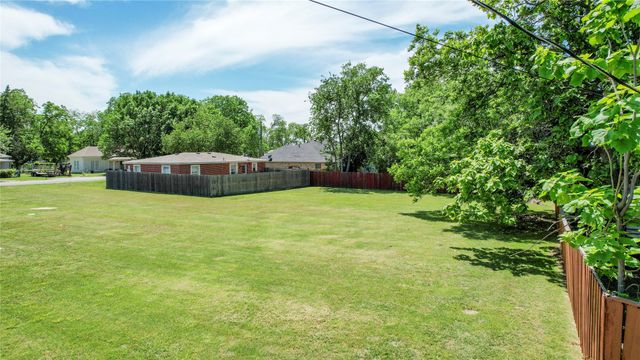 312 E Beech Street, Celina, TX 75009