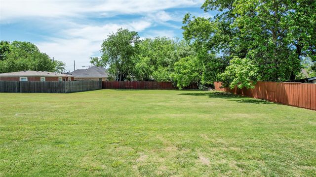 312 E Beech Street, Celina, TX 75009
