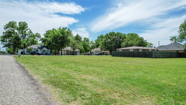 312 E Beech Street, Celina, TX 75009