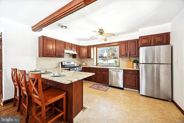 103 AVONBROOK RD, Wallingford, PA 19086