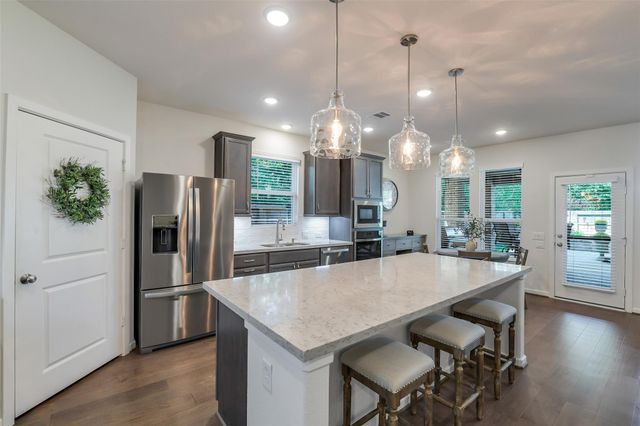 336 N Arrowhead Lane, Montgomery, TX 77316