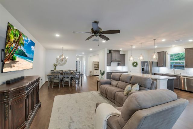 336 N Arrowhead Lane, Montgomery, TX 77316