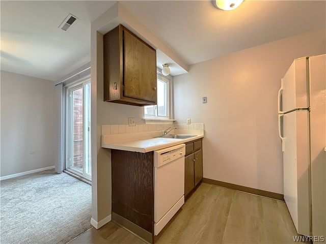 72 Parkview Court, Lancaster, NY 14086