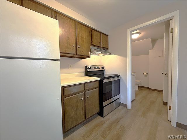 72 Parkview Court, Lancaster, NY 14086