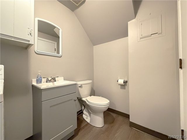 72 Parkview Court, Lancaster, NY 14086