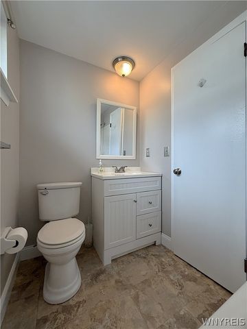 72 Parkview Court, Lancaster, NY 14086