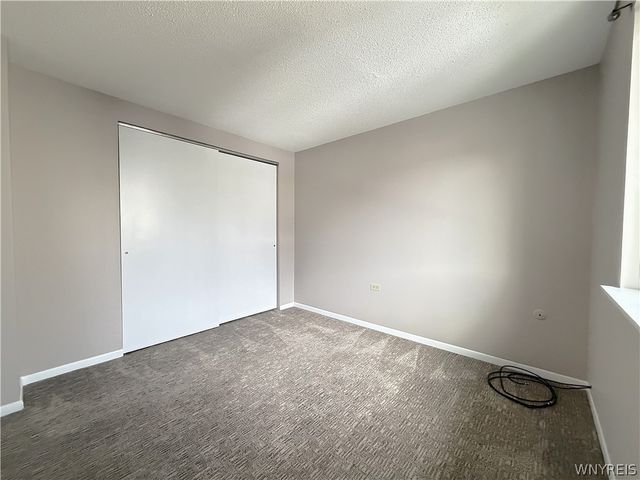 72 Parkview Court, Lancaster, NY 14086