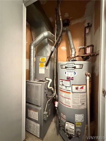 72 Parkview Court, Lancaster, NY 14086