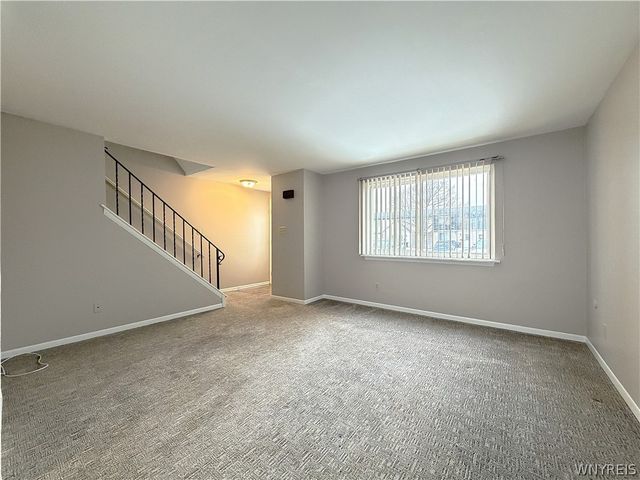 72 Parkview Court, Lancaster, NY 14086