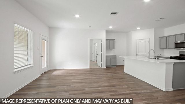 16410 Pinebrook Leaf Lane, Magnolia, TX 77355